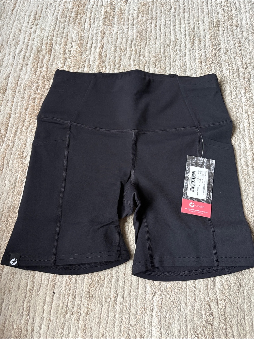 Oiselle High-Waist Black Women's pocket Jogget Shorts